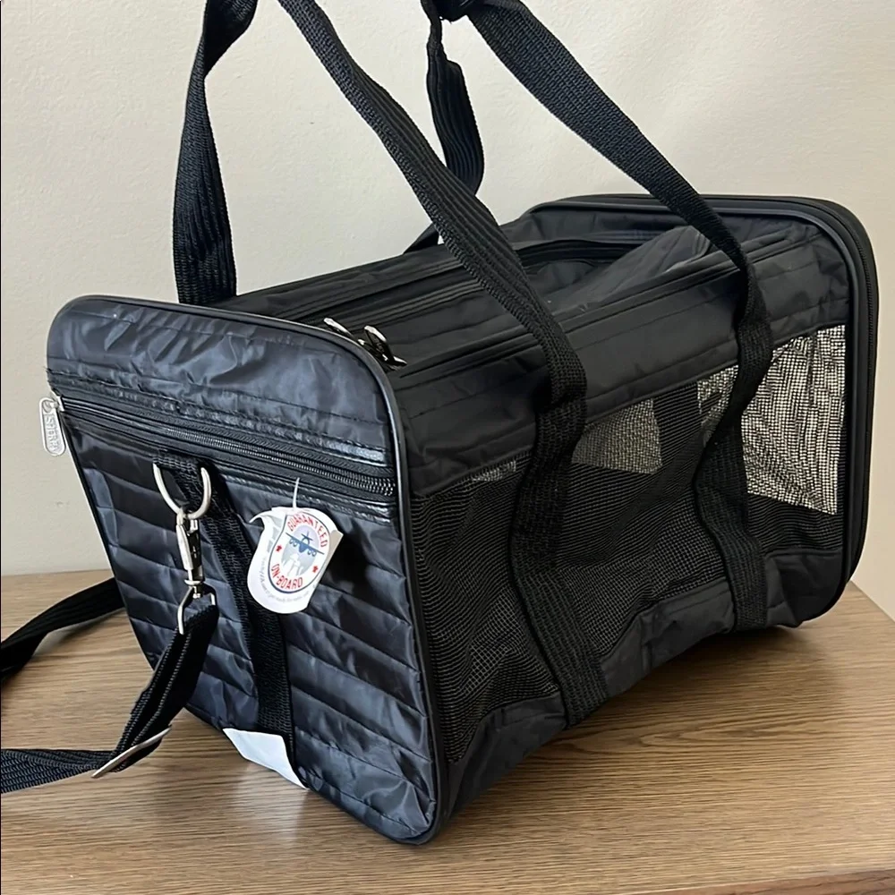 Medium Sherpa Soft Sided Animal Carrier Black